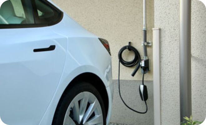 駐車場に電気自動車充電サービスを導入